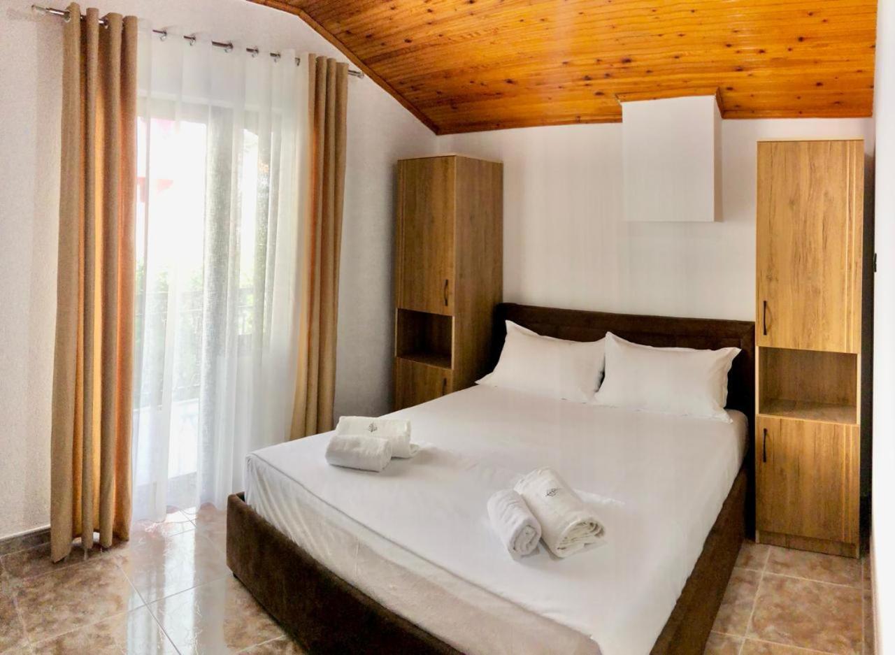 Rooms By Lion Krujë Buitenkant foto